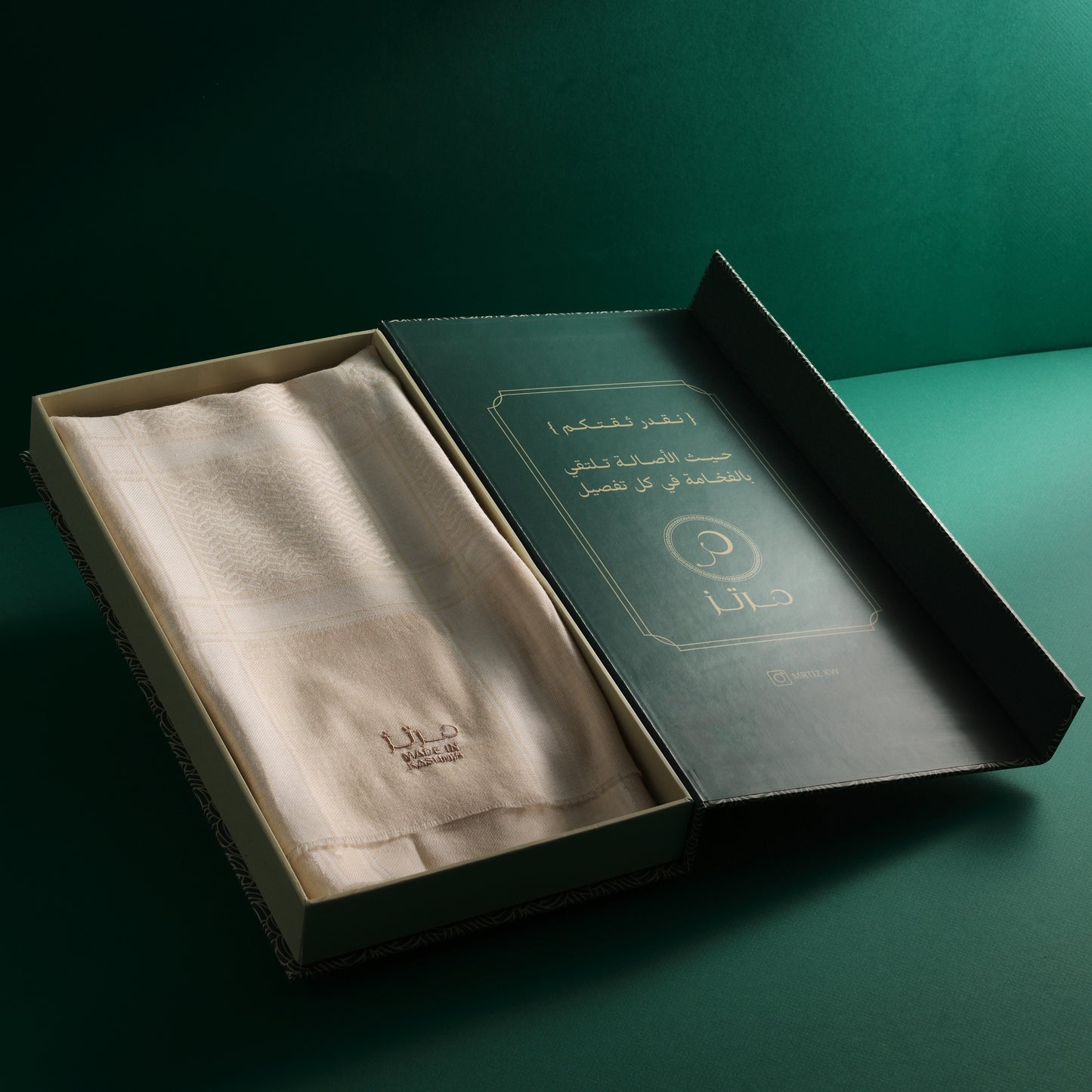 شال مرتز شماغ بيج